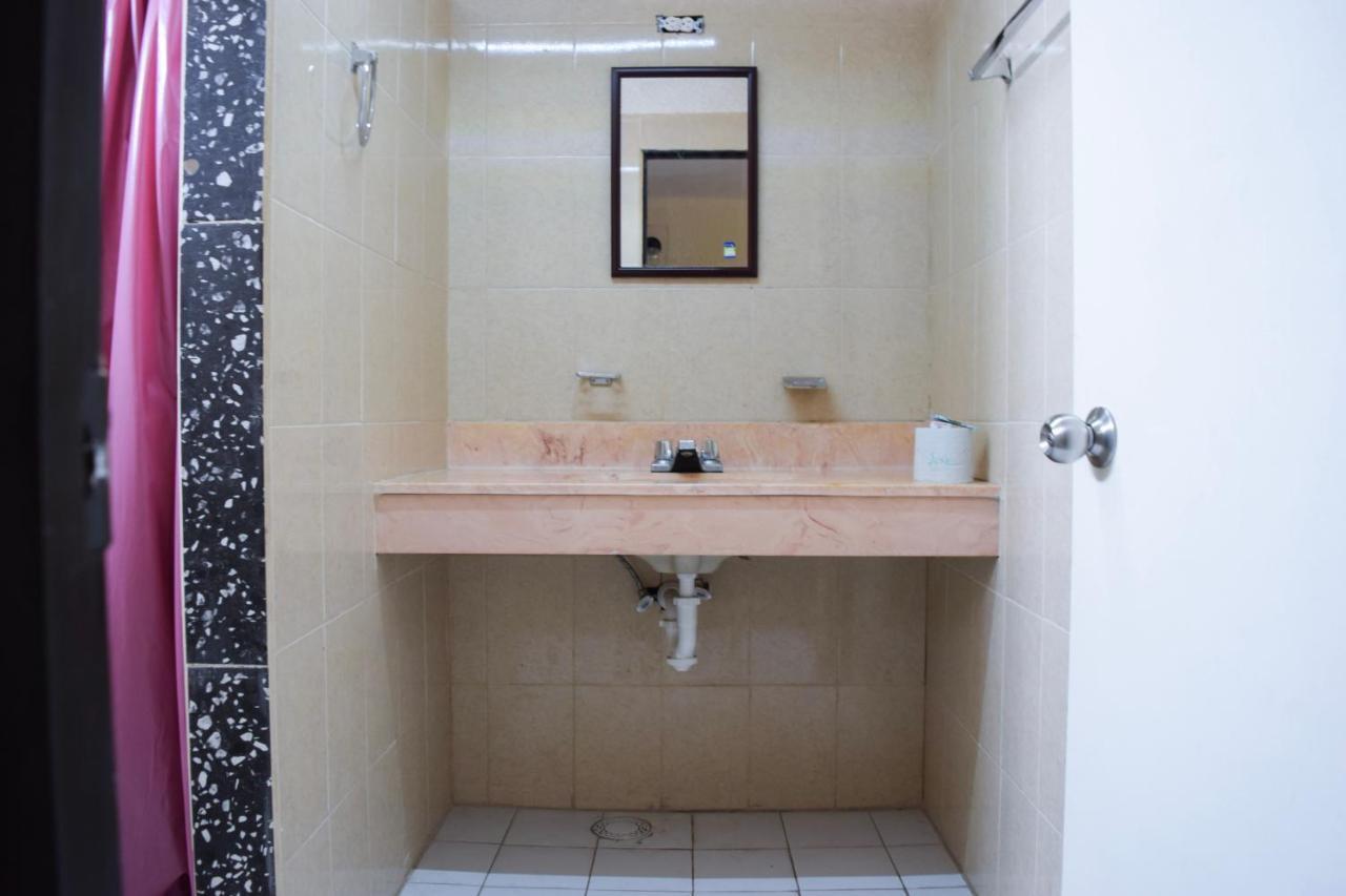 Hotel Virrey Rio Bravo Luaran gambar